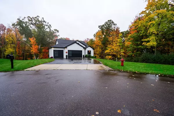 2623 33rd AVE, Eau Claire, WI 54703