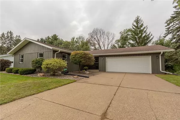 Eau Claire, WI 54703,2144 Orchard PL