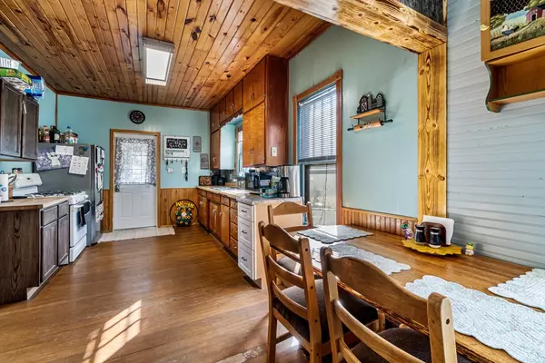 Whitehall, WI 54773,36290 Camp ST