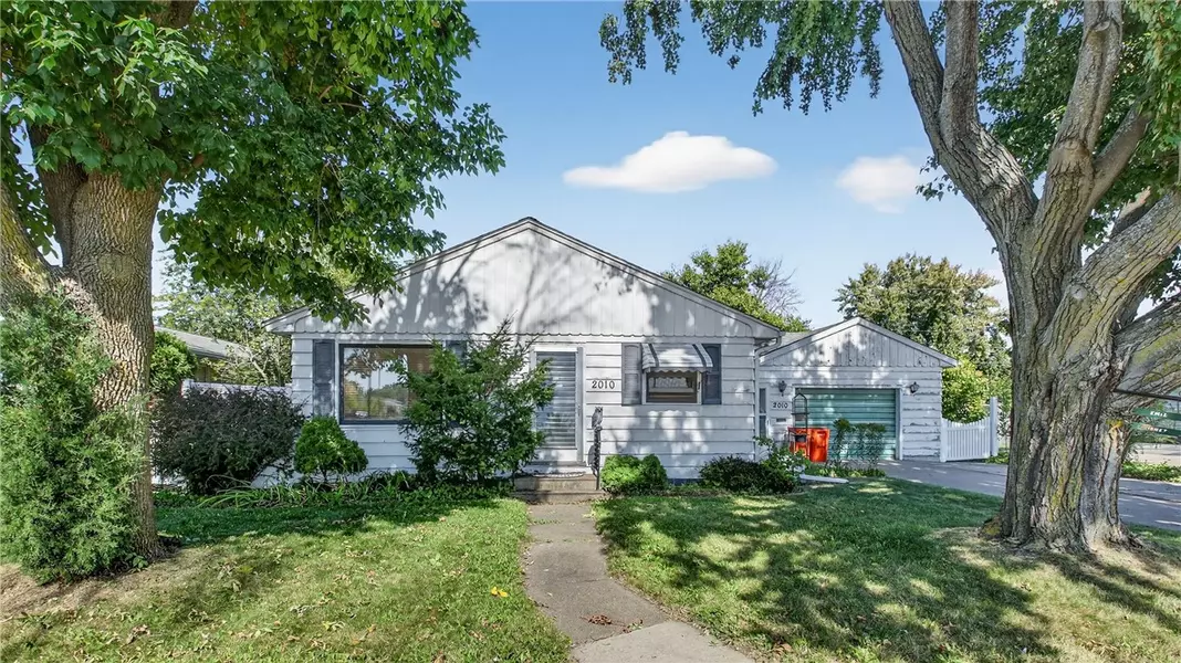 2010 Brackett AVE, Eau Claire, WI 54701