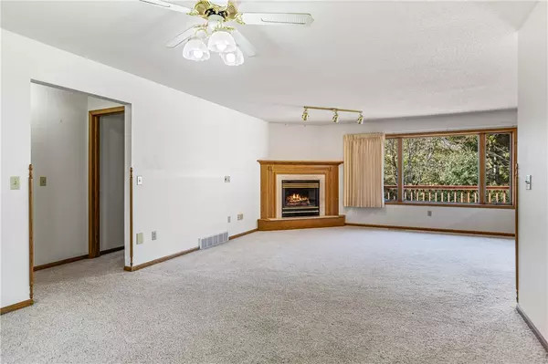 Cadott, WI 54727,543 S Crestwood CT