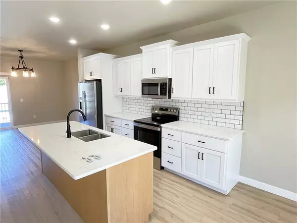 Altoona, WI 54720,2528 Otter Tail Way