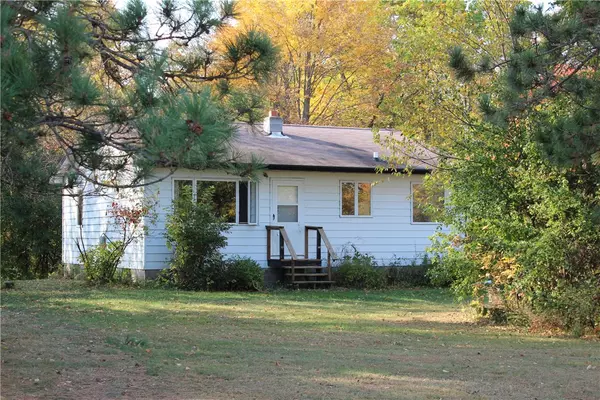 10415 Blomgren RD, Siren, WI 54872