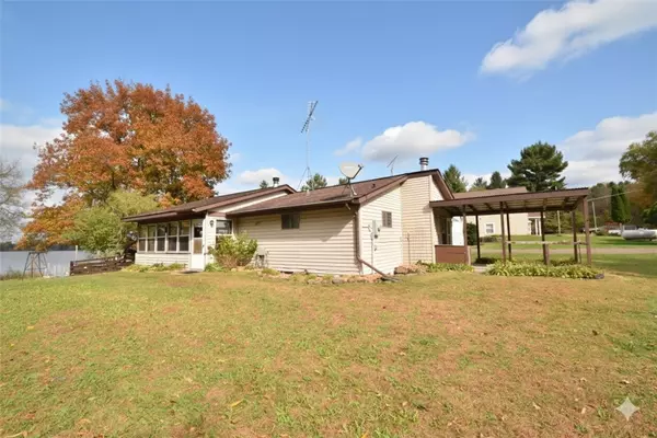 Luck, WI 54853,11608 Stillson RD