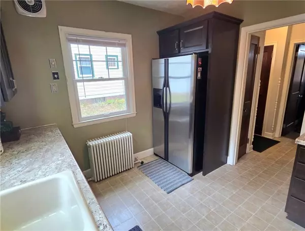 Eau Claire, WI 54703,812 3rd AVE