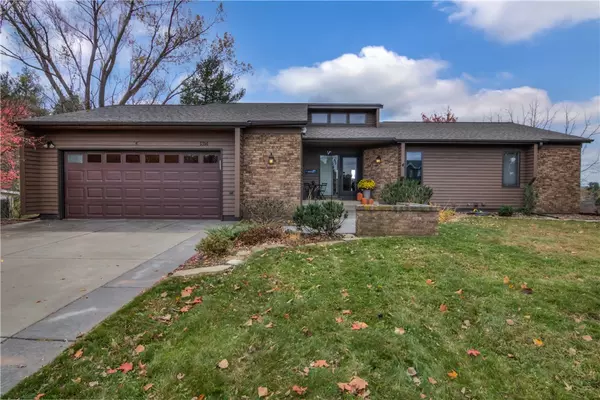 Menomonie, WI 54751,1314 16th AVE E