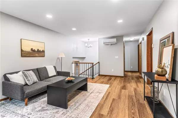 Eau Claire, WI 54701,2950 E Benrud LN