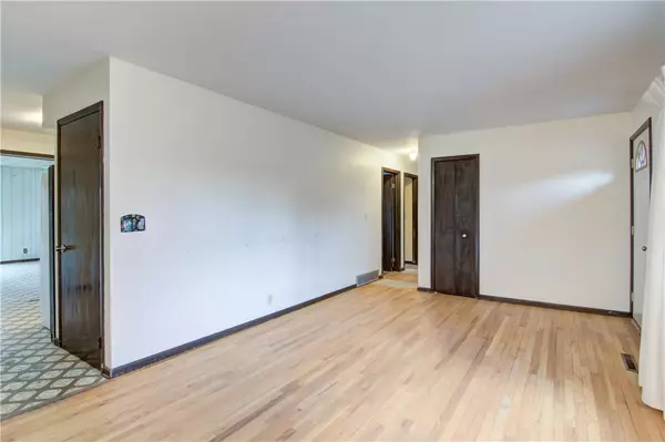 Eau Claire, WI 54703,2335 Welsh CT