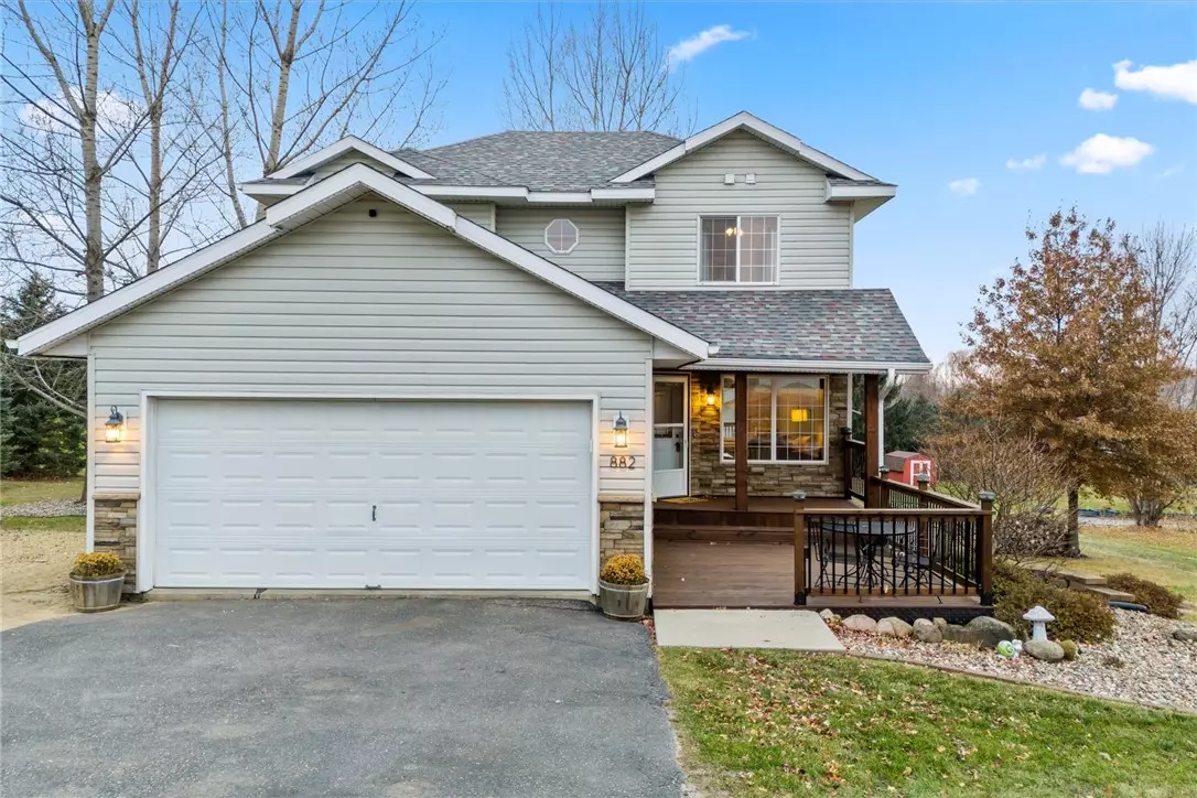 Hammond, WI 54015,882 162nd ST