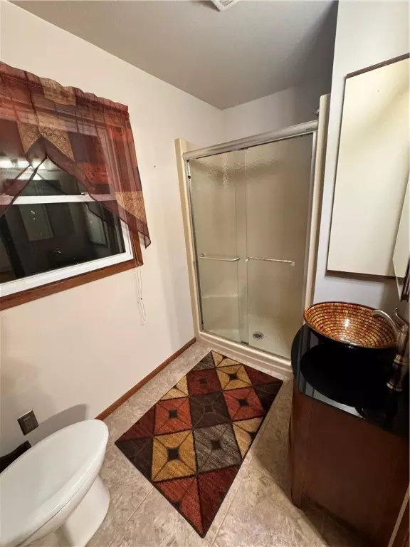 Eau Claire, WI 54703,6806 Curvue RD