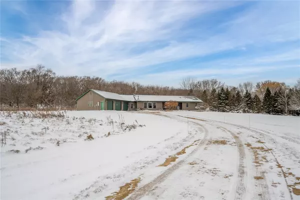 2061 10th AVE, Star Prairie, WI 54026
