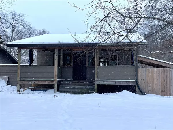 320 15th AVE W, Menomonie, WI 54751