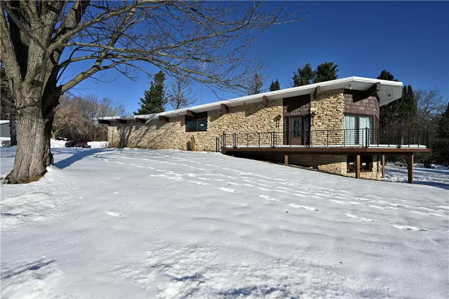 1735 Augusta ST, Rice Lake, WI 54868