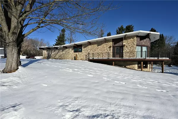 1735 Augusta ST, Rice Lake, WI 54868