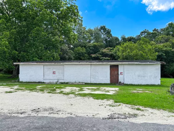Moncks Corner, SC 29461,1440 S Live Oak DR