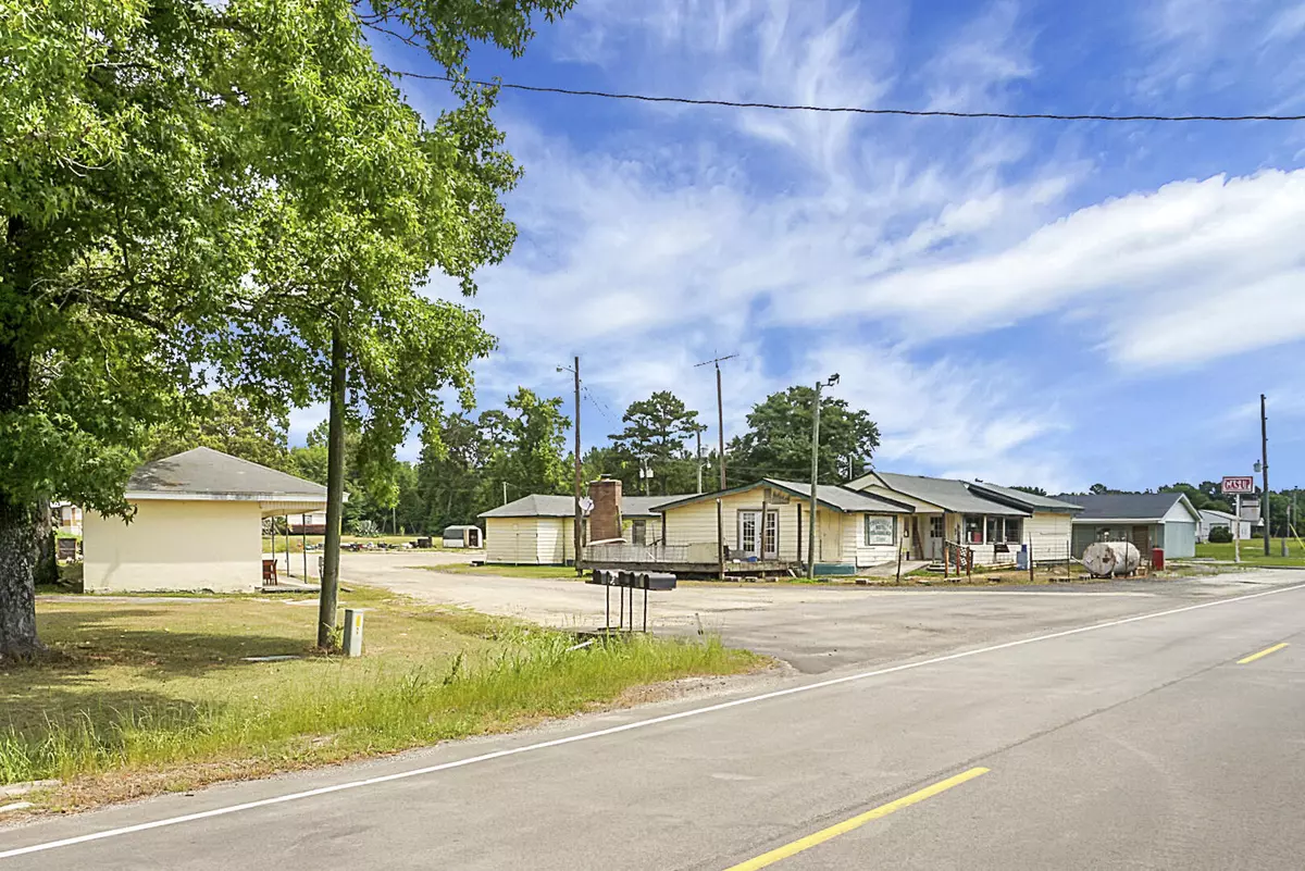 Pineville, SC 29468,1054 Edgewater RD