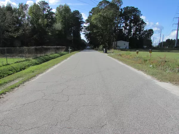 Summerville, SC 29483,113 W Steele DR