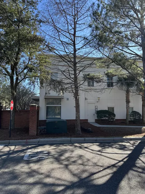 Charleston, SC 29492,234 Seven Farms DR