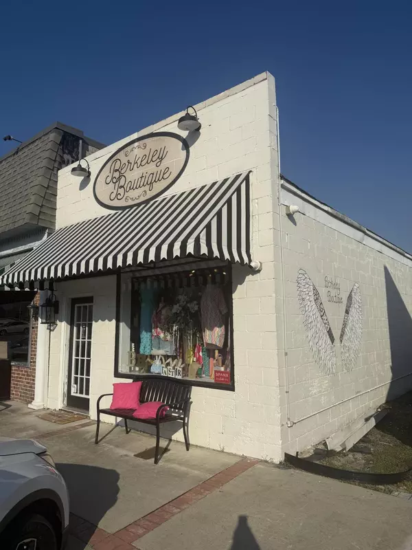 Moncks Corner, SC 29461,110 E Railroad Ave