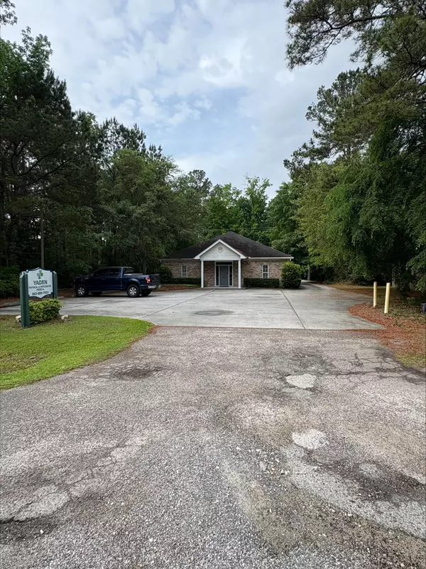 425 Barony ST, Moncks Corner, SC 29461