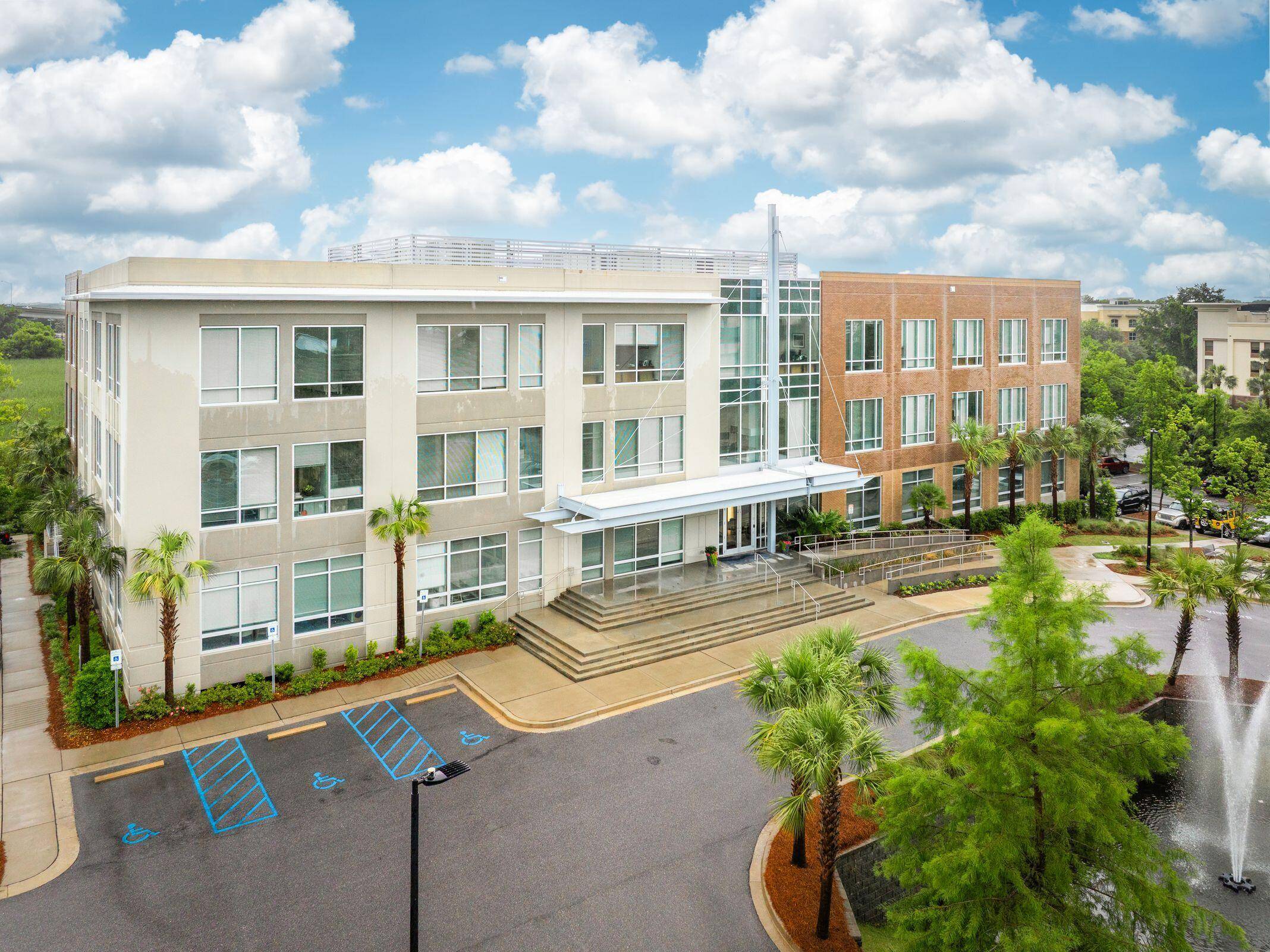 235 Magrath Darby Blvd BLVD, Mount Pleasant, SC 29464