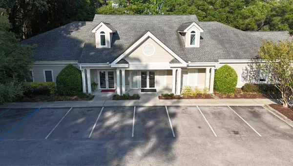 765 Long Point RD, Mount Pleasant, SC 29464