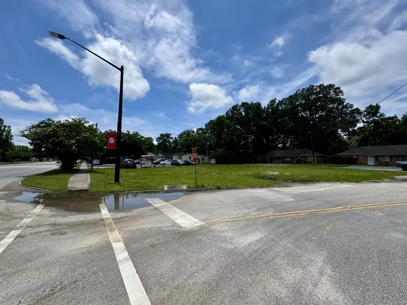 114 Red Bank RD, Goose Creek, SC 29445