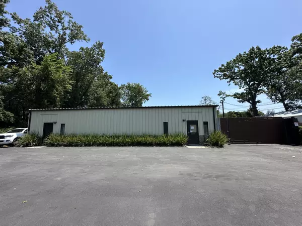 North Charleston, SC 29405,4138 Meeting ST