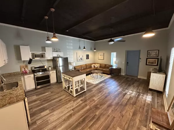 North Charleston, SC 29405,4138 Meeting ST