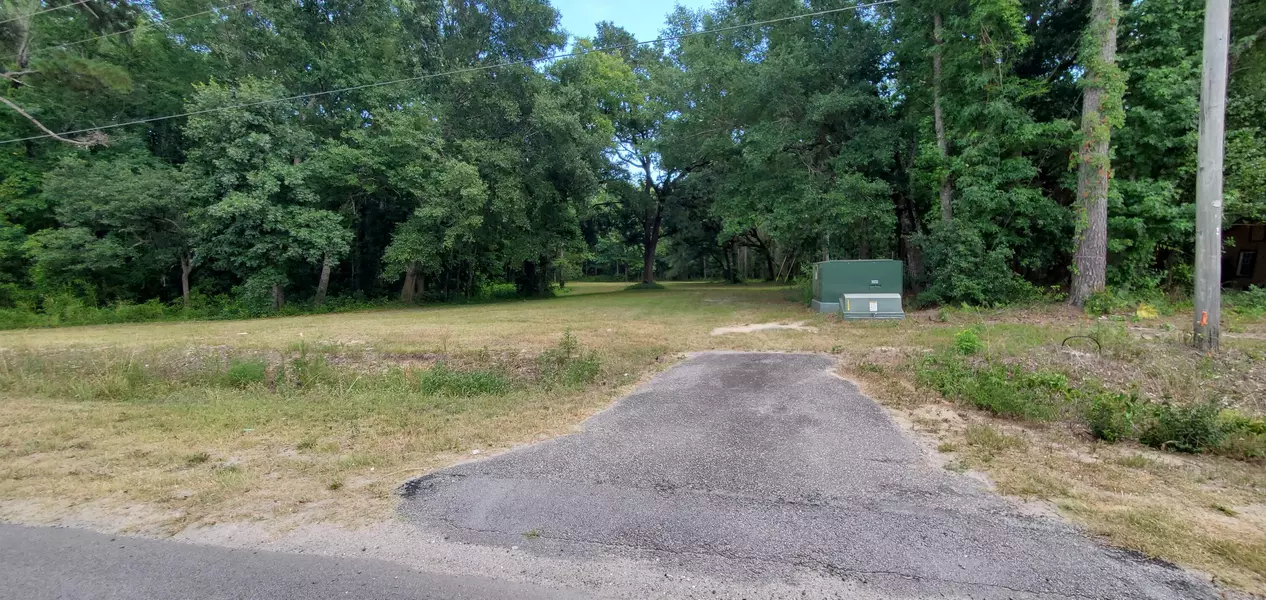 10041 Us-17, Mcclellanville, SC 29458