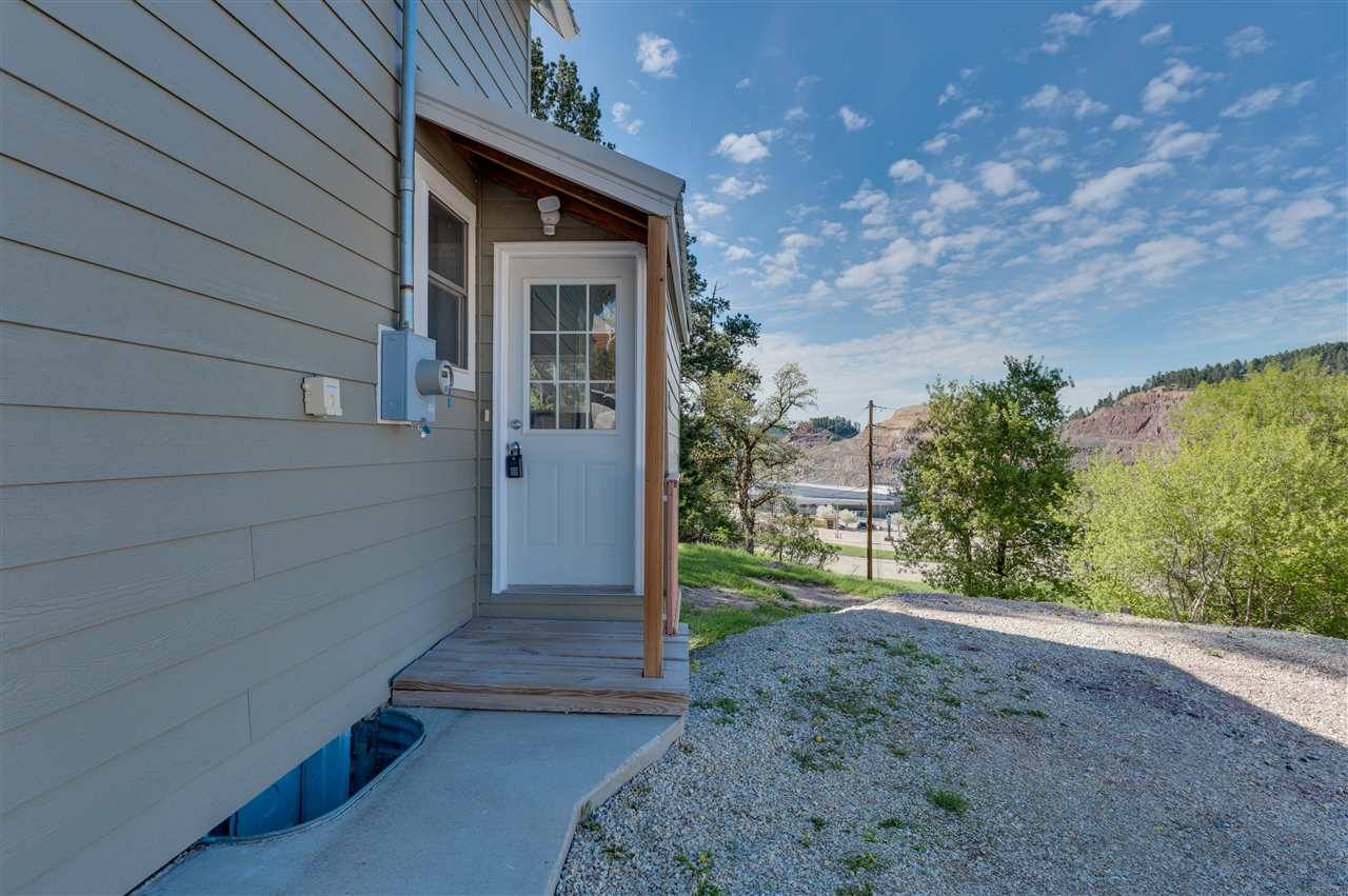 Lead, SD 57757,16 W McClellan Street