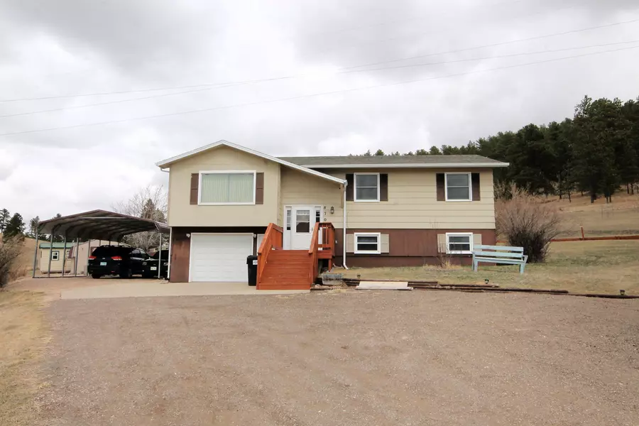 8707 N Blucksberg Court, Sturgis, SD 57785