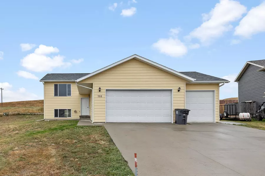 752 Bear Tooth Court, Box Elder, SD 57719