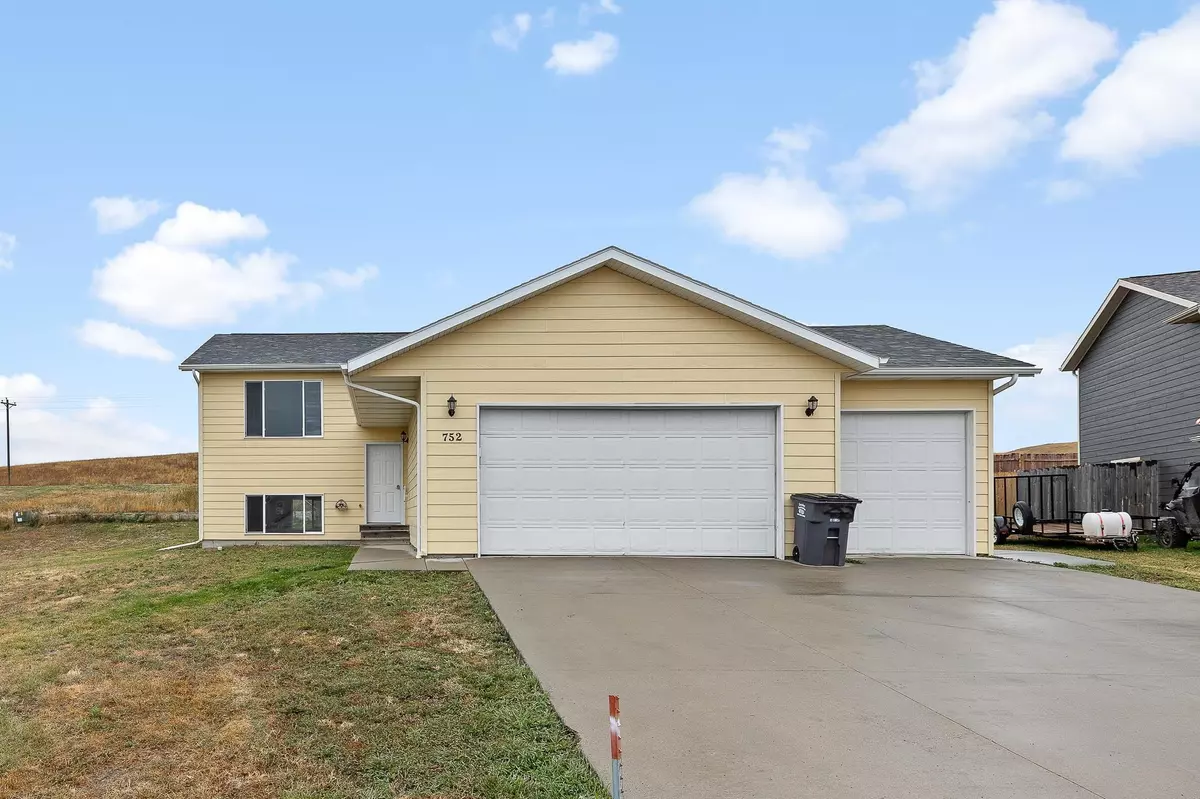 Box Elder, SD 57719,752 Bear Tooth Court