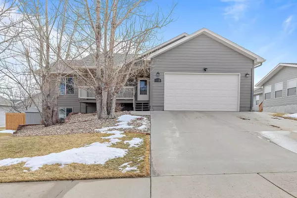 1342 Dacar Street, Belle Fourche, SD 57717