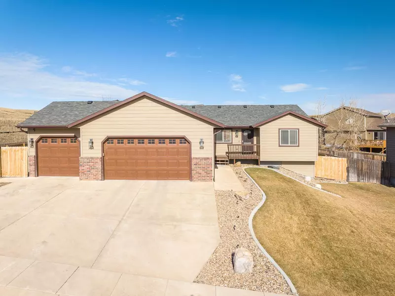 926 Gainsboro Drive, Rapid City, SD 57701