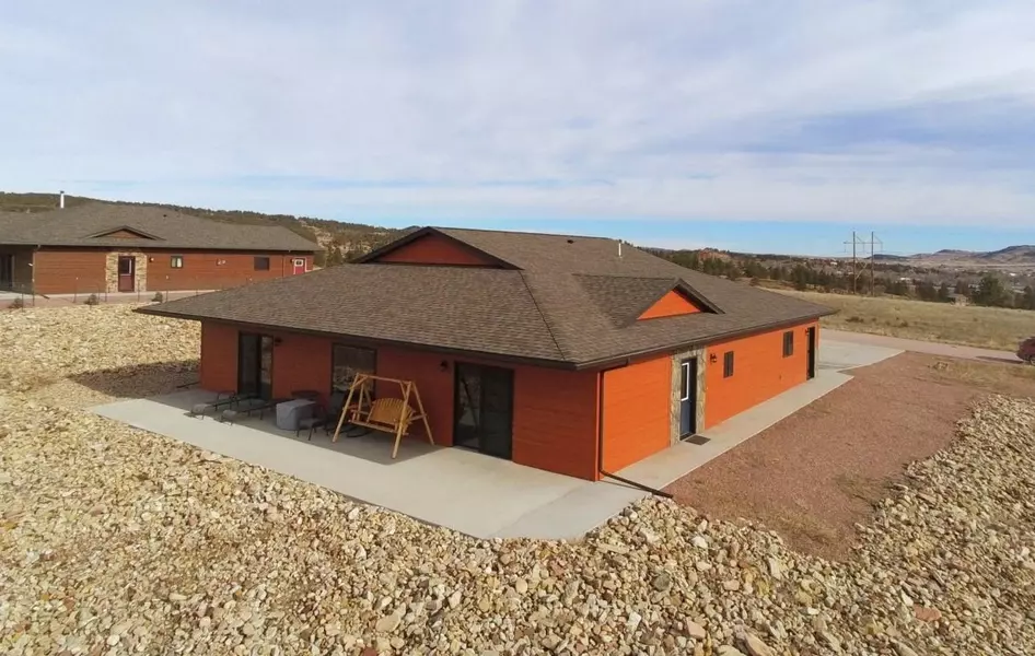 314 Falcon Drive, Hot Springs, SD 57747