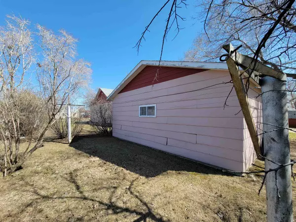 Lemmon, SD 57638,703 W 5th Avenue