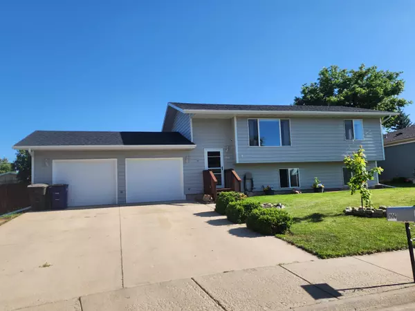 906 Yuma Street, Belle Fourche, SD 57717