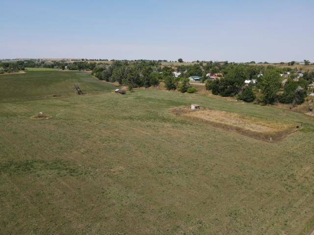 Nisland, SD 57762,4th Street