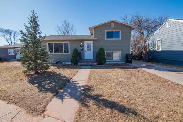 3907 W Omaha Street, Rapid City, SD 57702