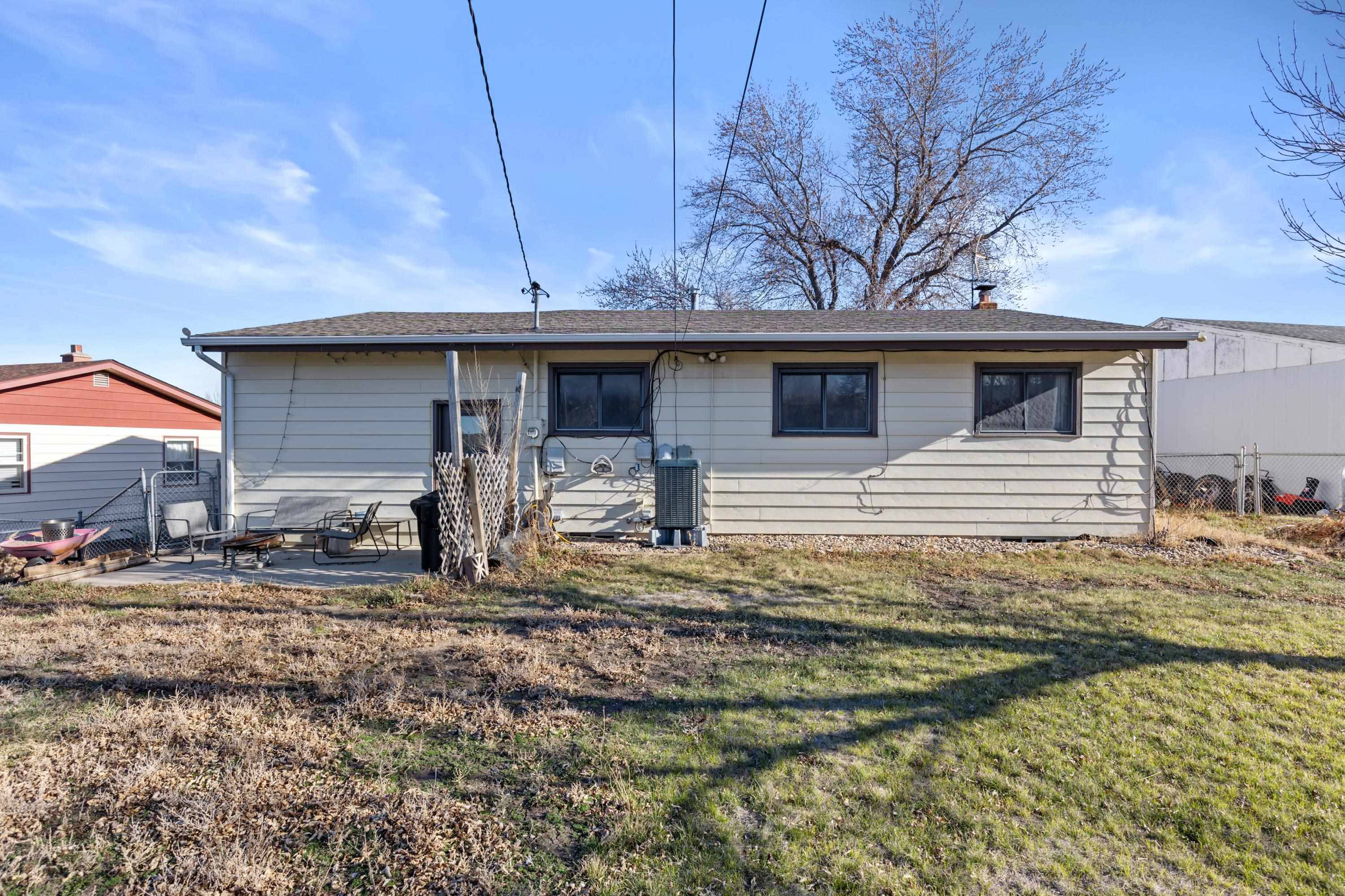 Rapid City, SD 57701,406 E Waterloo Street