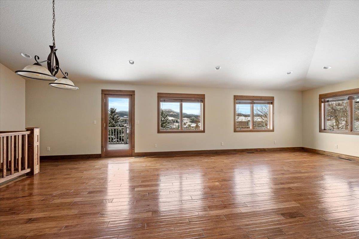 Spearfish, SD 57783,2121 Mustang Ln