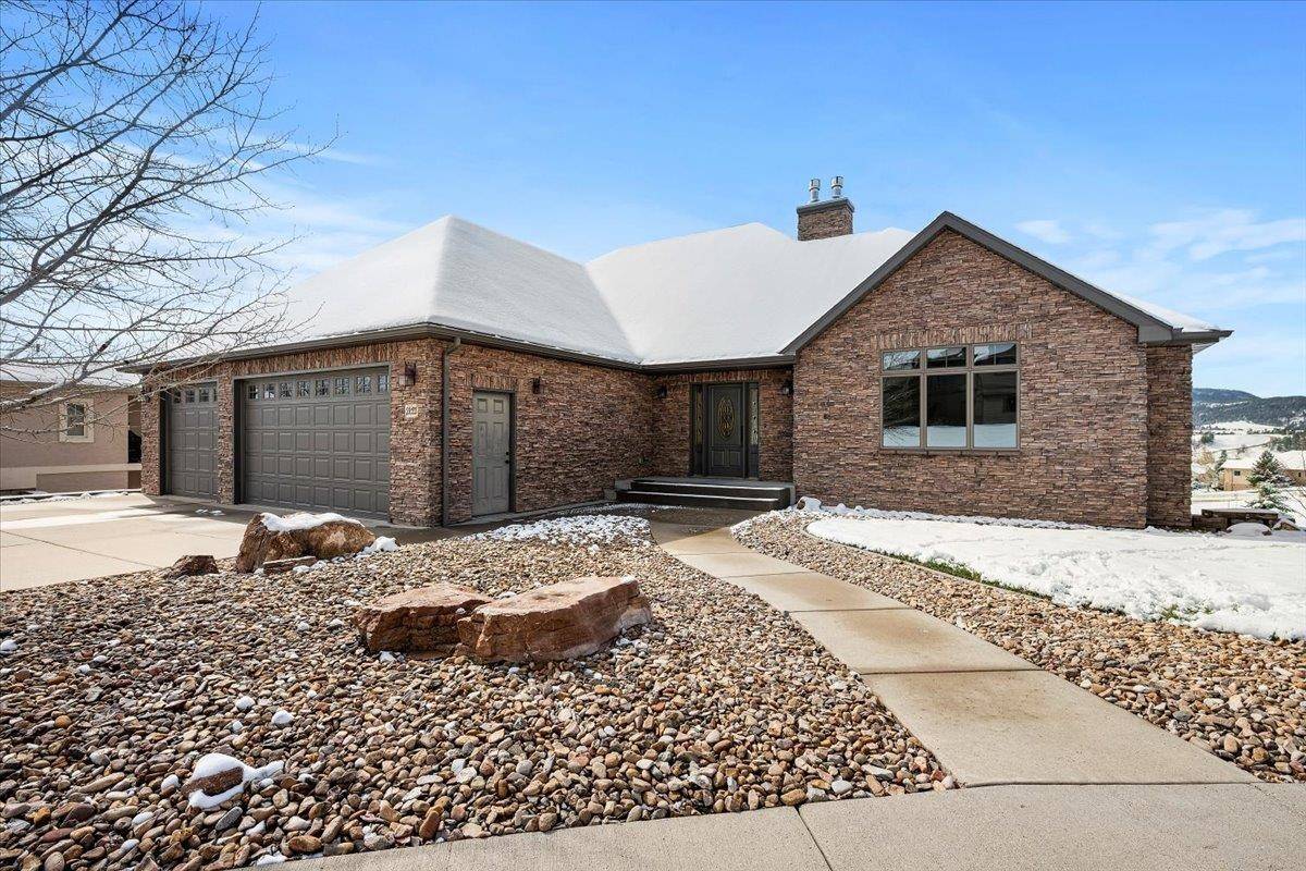 Spearfish, SD 57783,2121 Mustang Ln