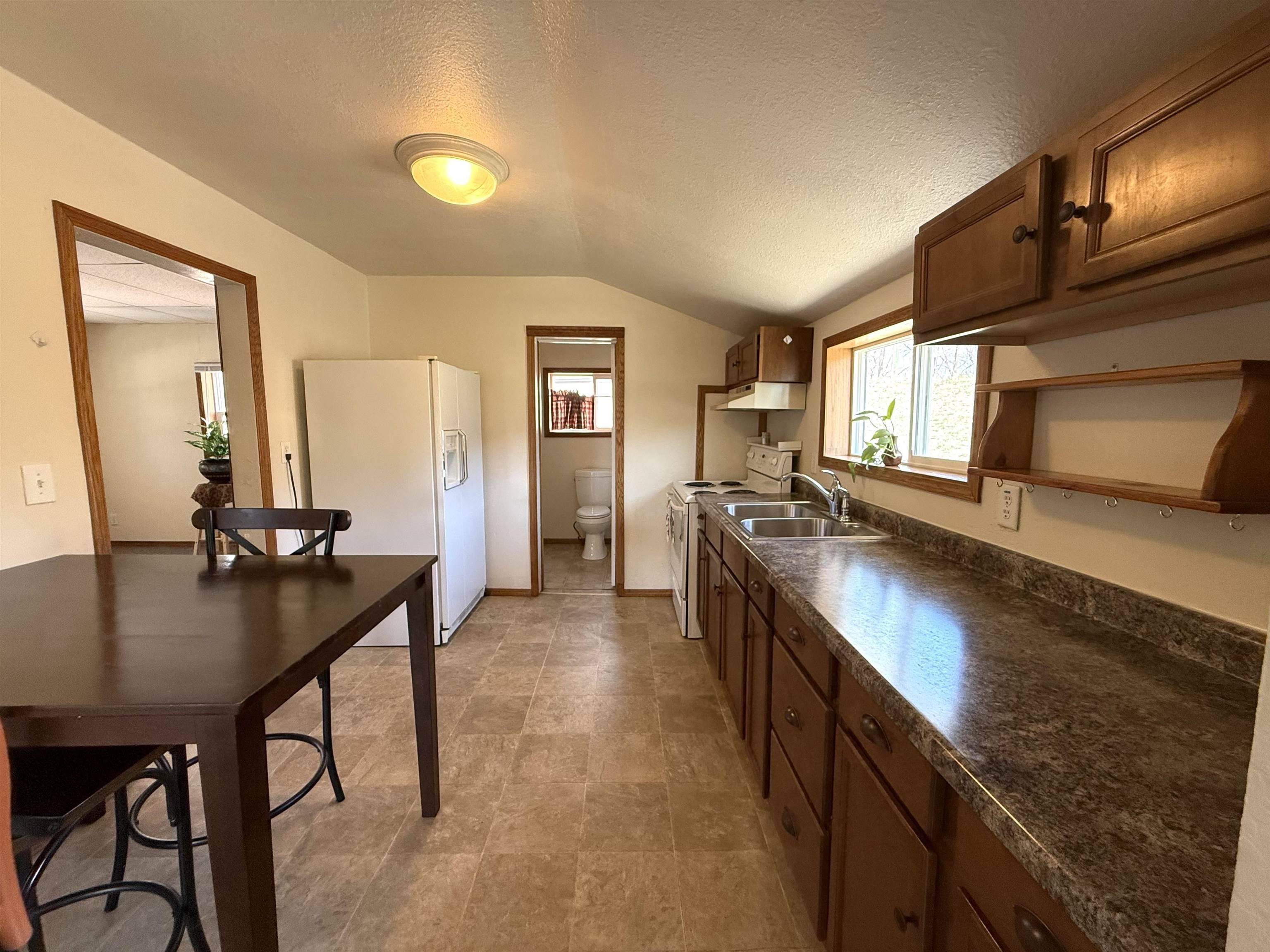 Hot Springs, SD 57747-0000,405 N 5th Street