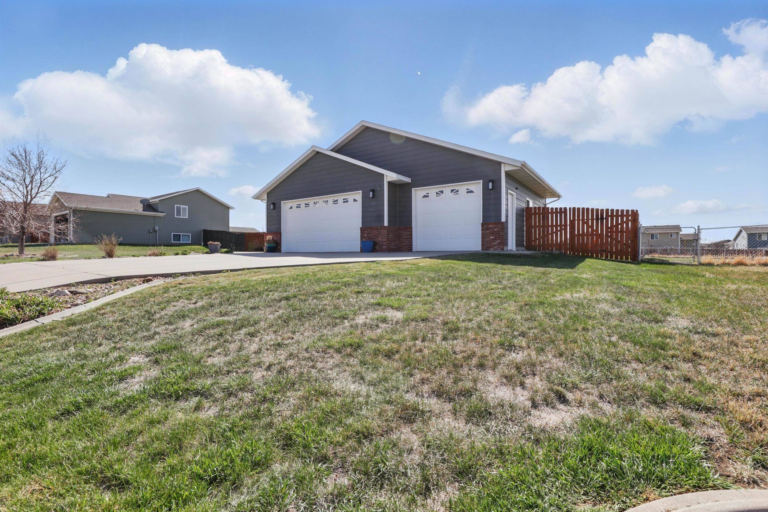 Box Elder, SD 57719,483 Freude Lane
