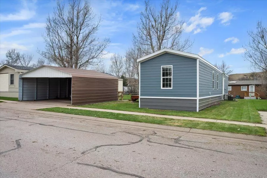 1107 Roughlock Lane, Spearfish, SD 57783