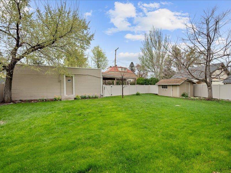 Spearfish, SD 57783,826 N 8th Street