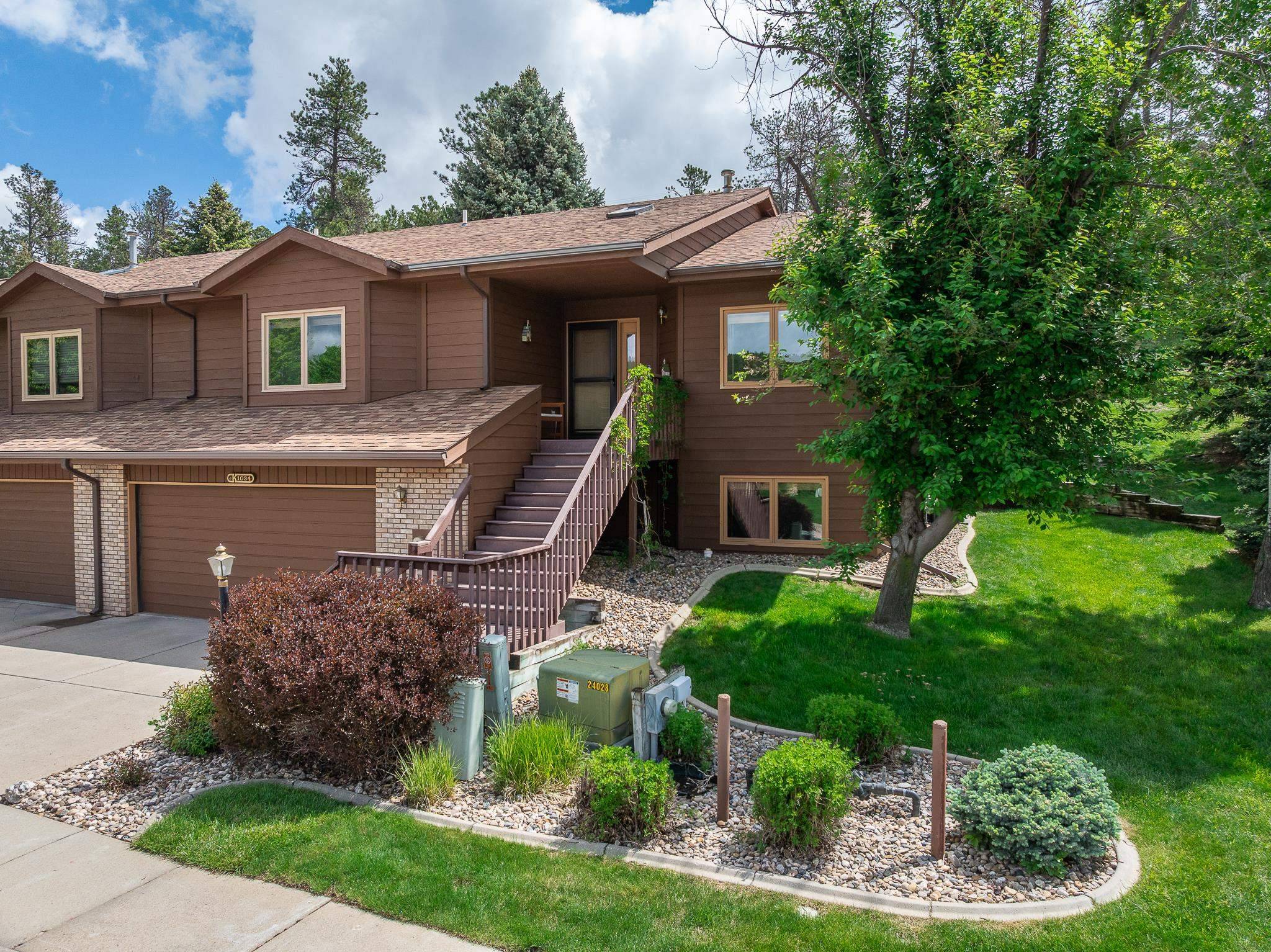 1034 Mountain Springs Lane, Rapid City, SD 57702