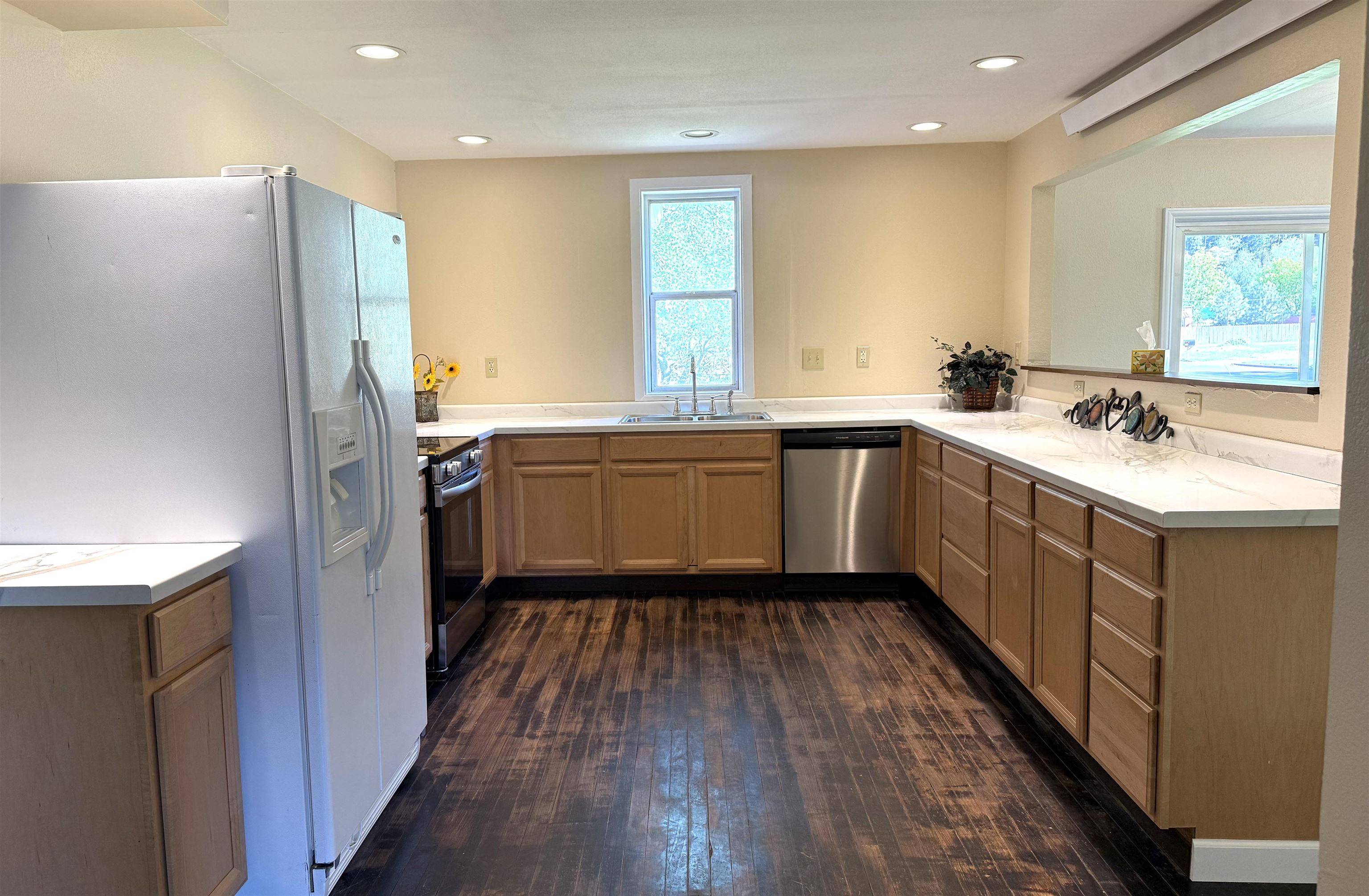 Hot Springs, SD 57747-0000,1001 S 6th Street